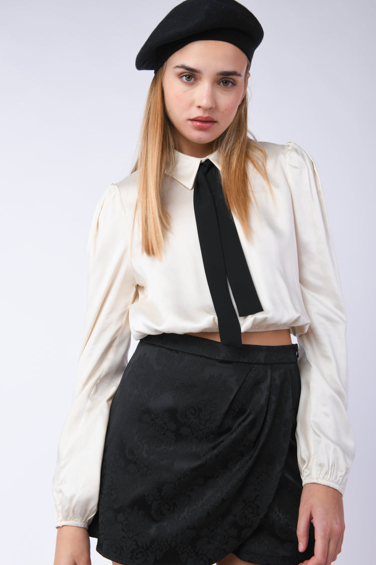 Camicia crop con cravattino