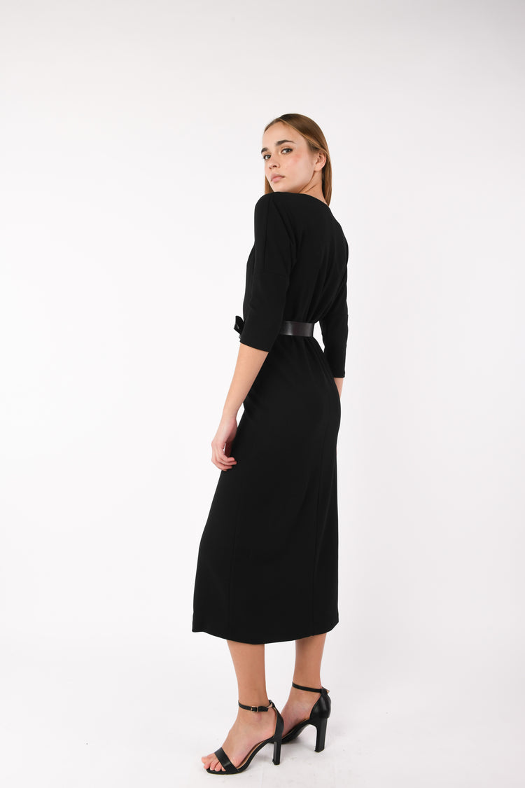 Abito spacco centrale cintura fibbia oro