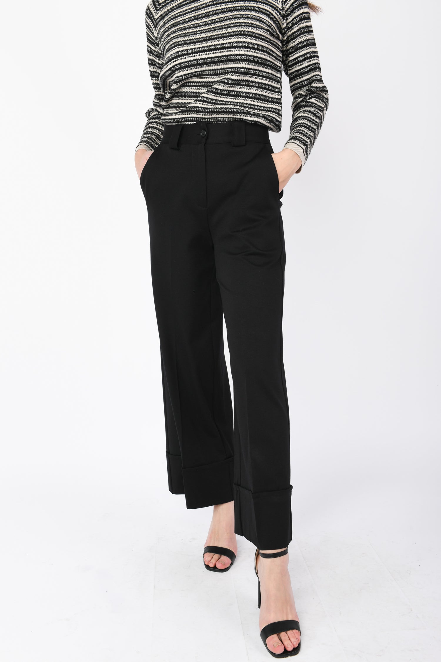 FBL2462NE-24_2_2_64d6f16c-6cb2-482e-b986-fe4098552f1c