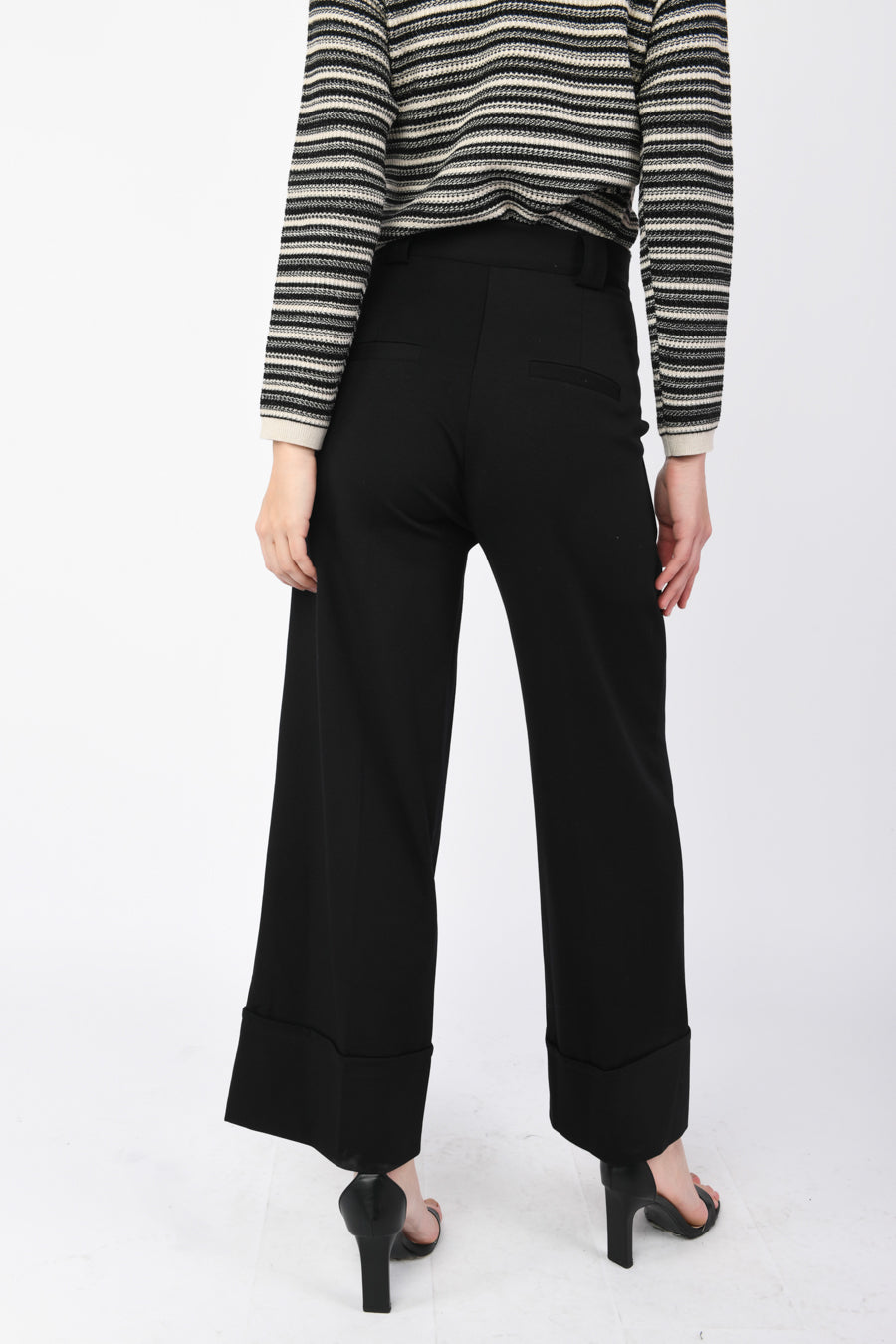 FBL2462NE-24_5_5_216e8a19-2a63-42d3-93a6-15233000abe4