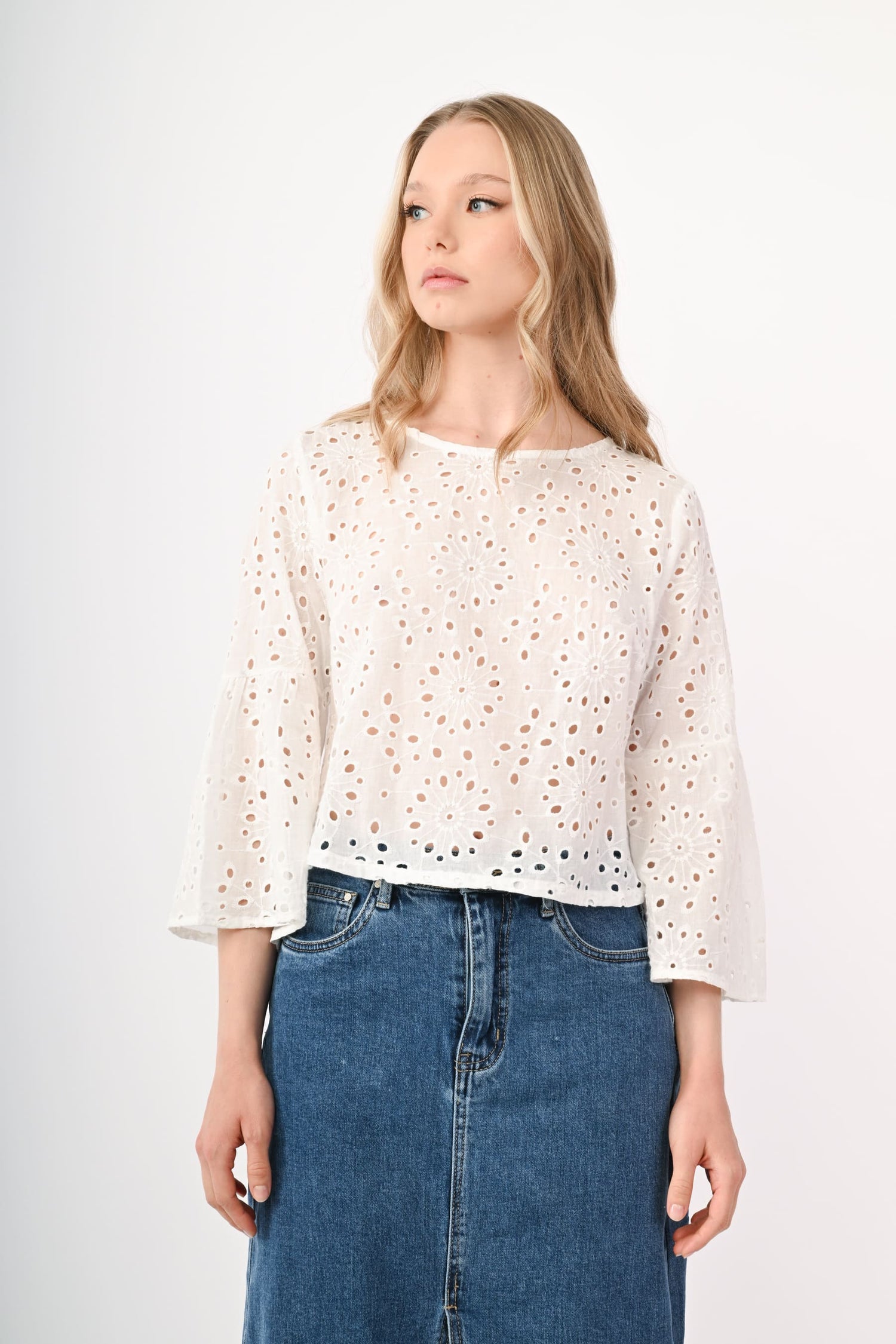 FK11682BI-24_2_2_3646fb0e-c03f-405a-a9bf-807ba1353d7b