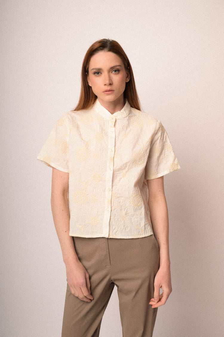 Camicia ricami fiori