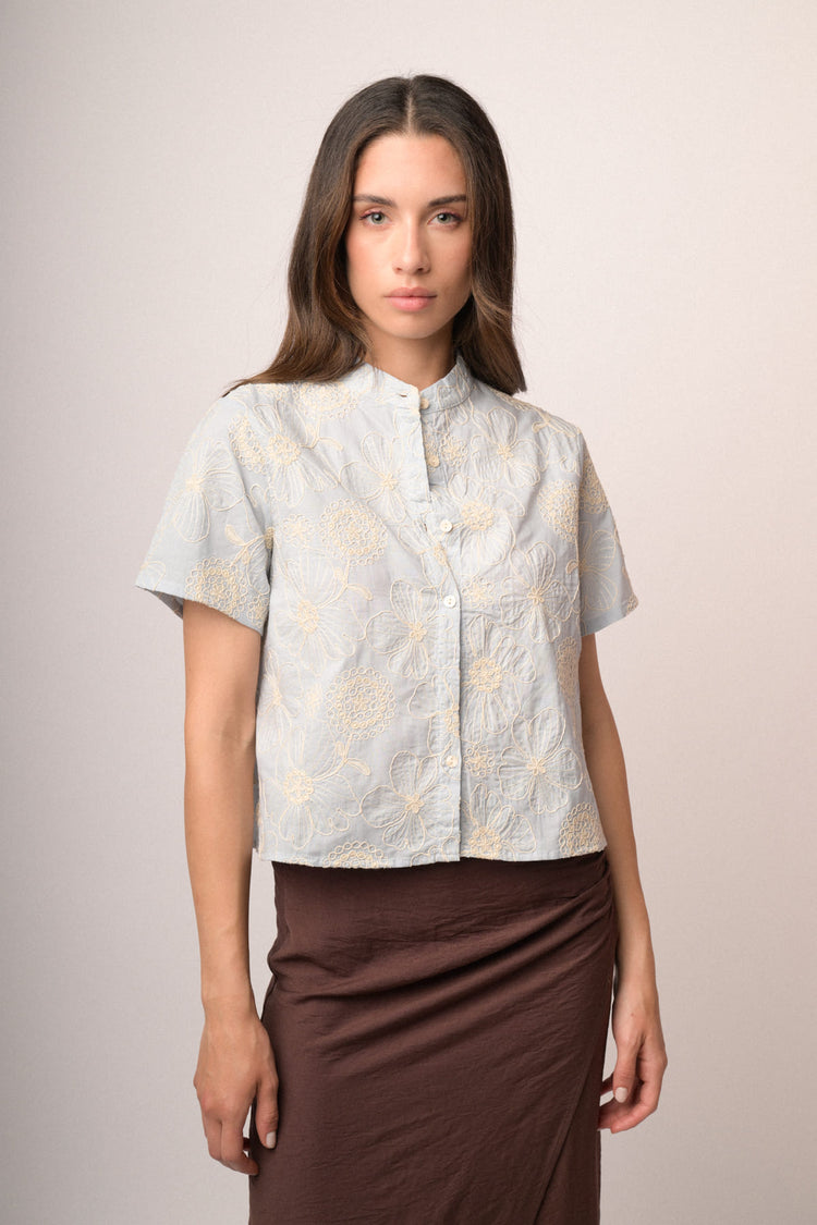 Camicia ricami fiori