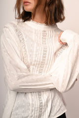 Blusa con inserti in pizzo
