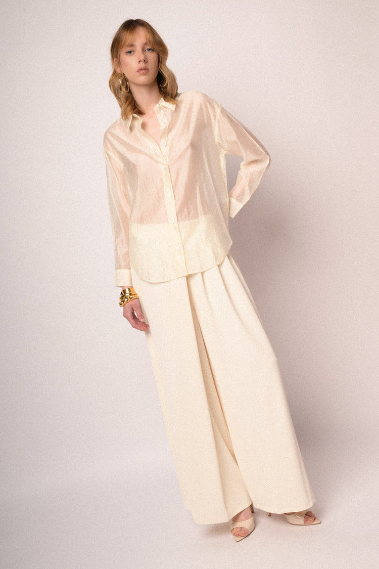 Camicia in organza avorio con mini borchie
