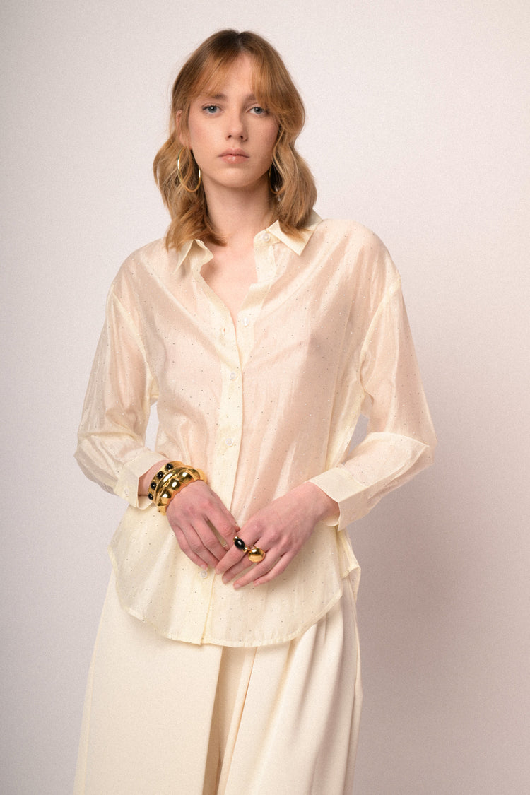 Camicia in organza avorio con mini borchie