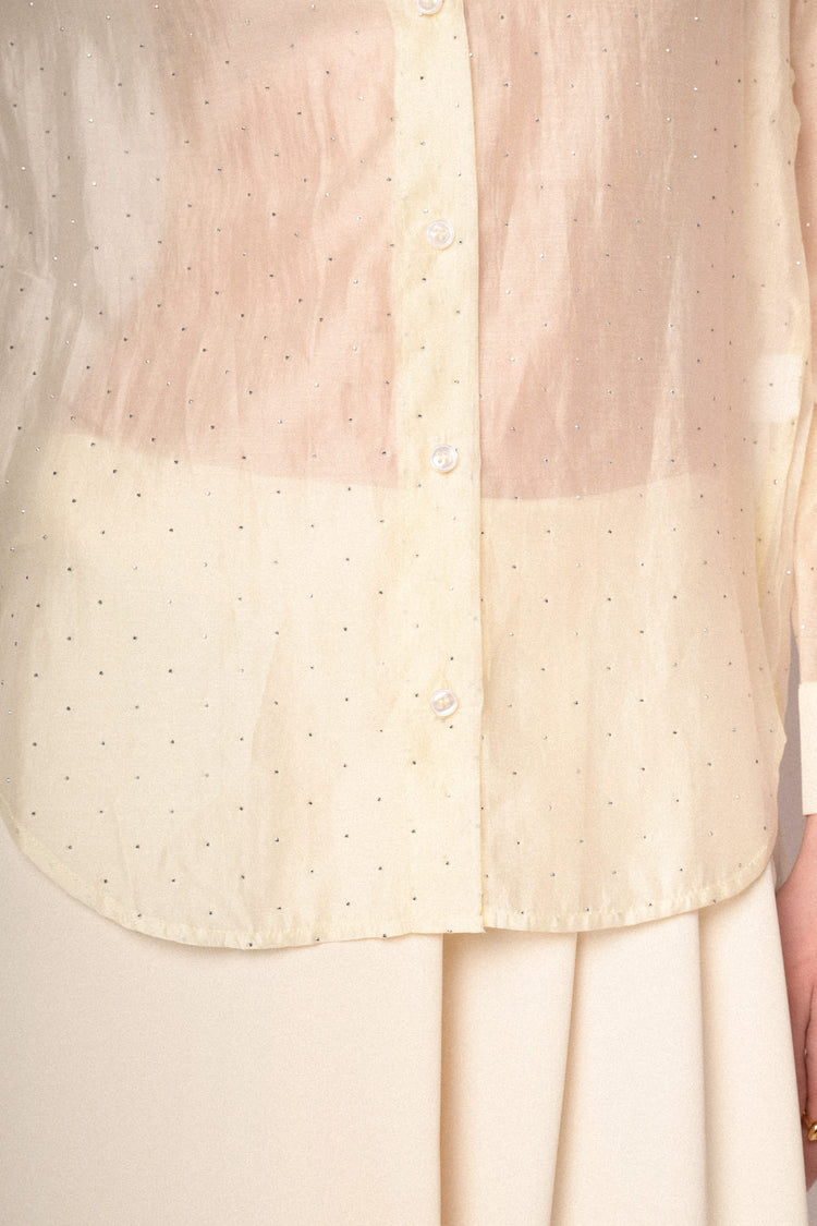 Camicia in organza avorio con mini borchie