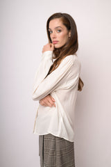 Camicia satinata avorio con fiocco