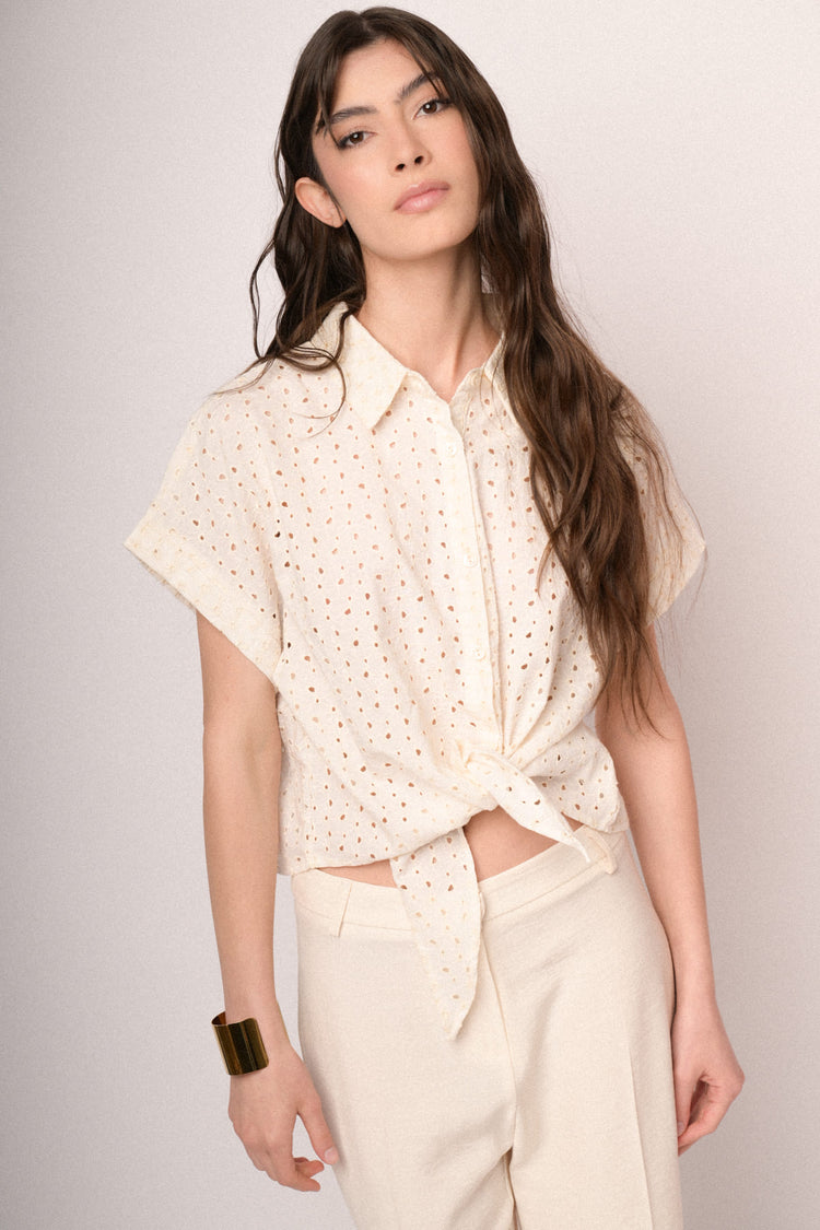 Camicia in sangallo beige