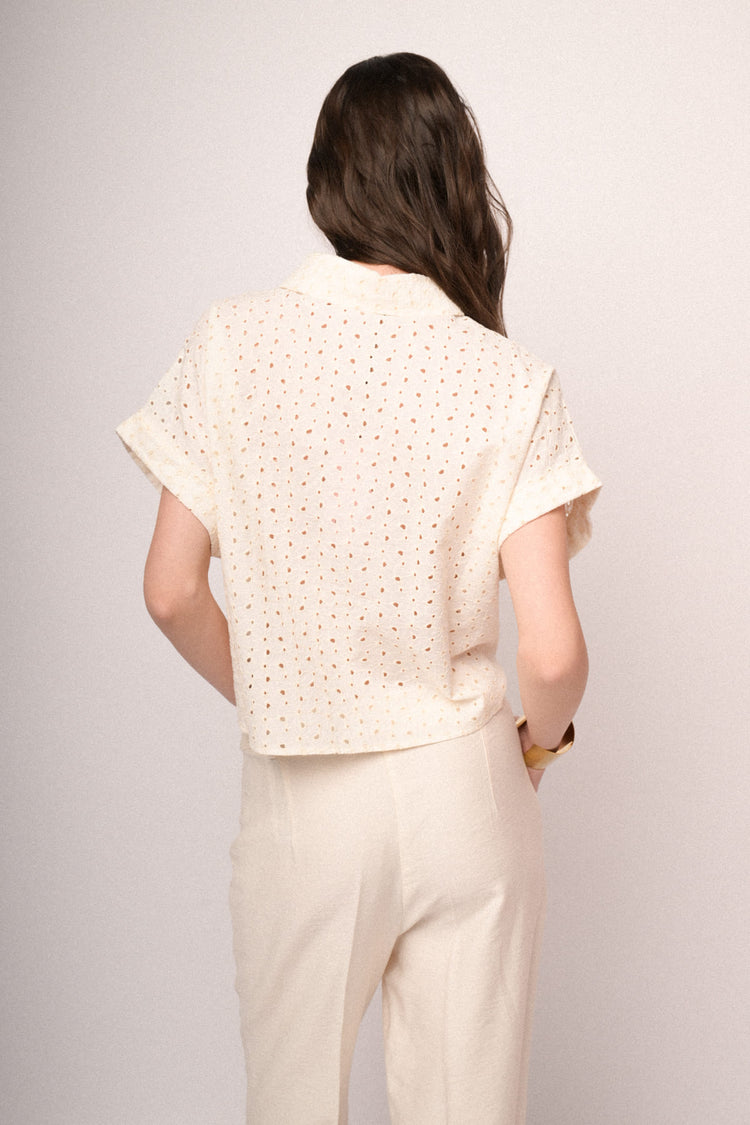 Camicia in sangallo beige