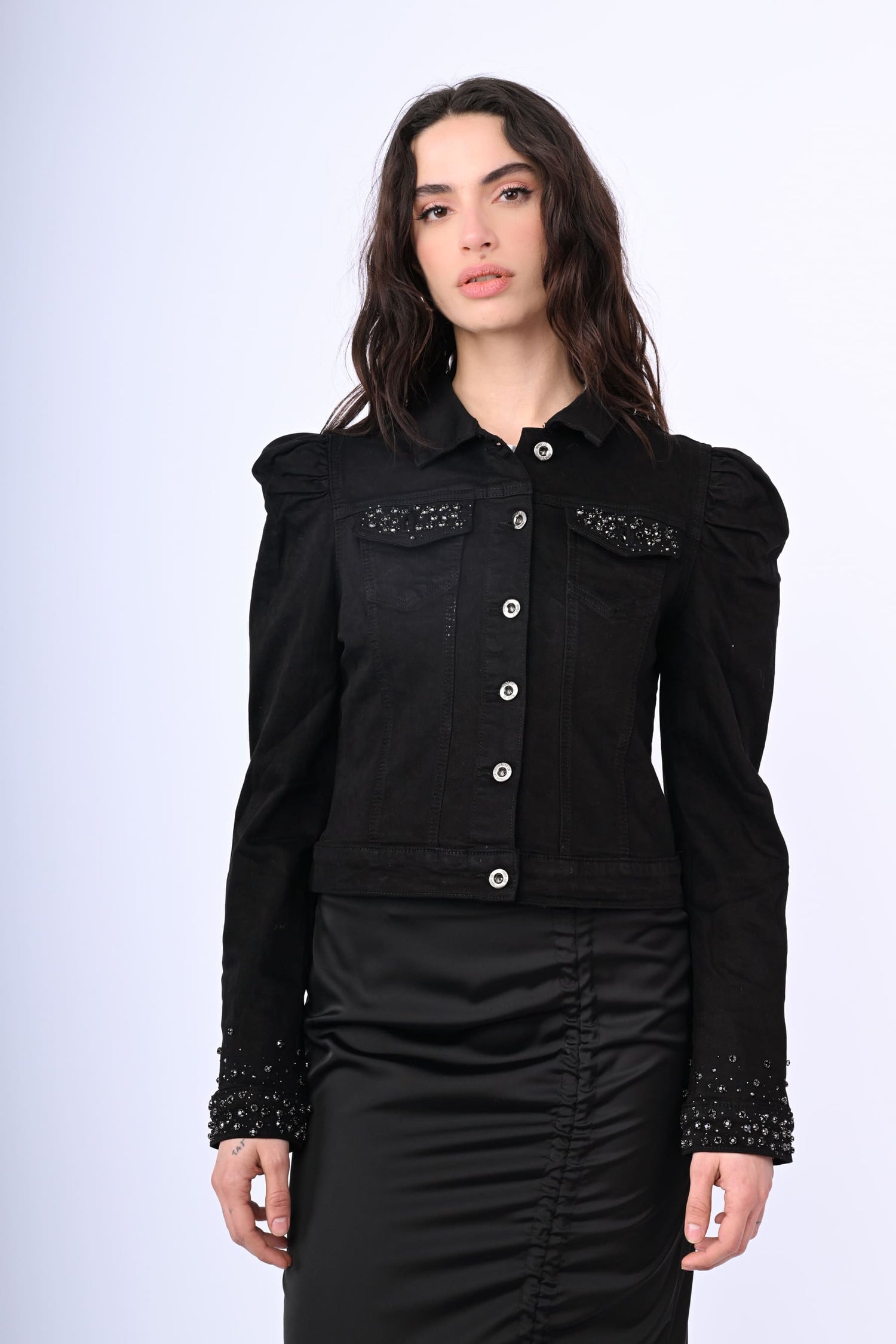 GI216NE-23_1_8_6d951f2b-9eb3-4600-b1ff-124c53c5f298