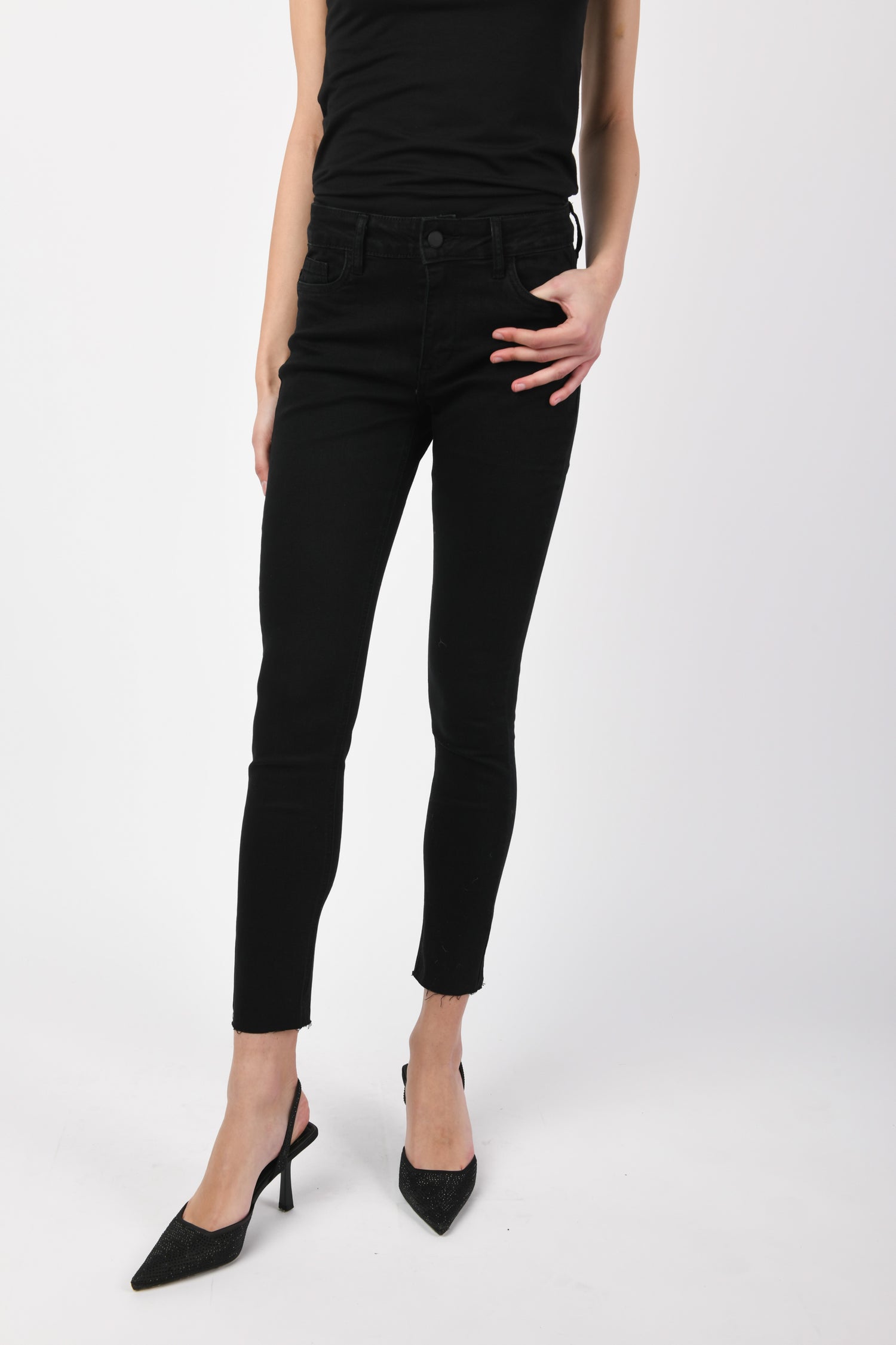 GI229NE-23_3_3_59ce375f-3b88-4090-9576-5c967c6267ba