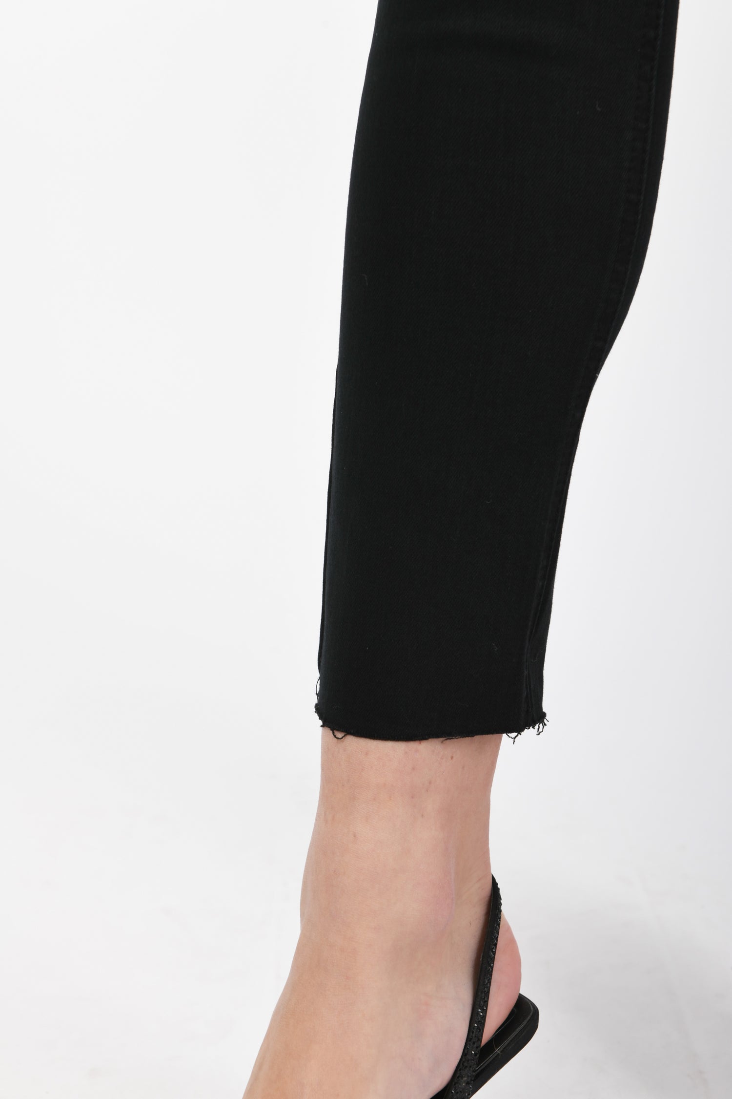 GI229NE-23_4_4_a9d15c55-4189-4b24-8230-635ba754bfb5