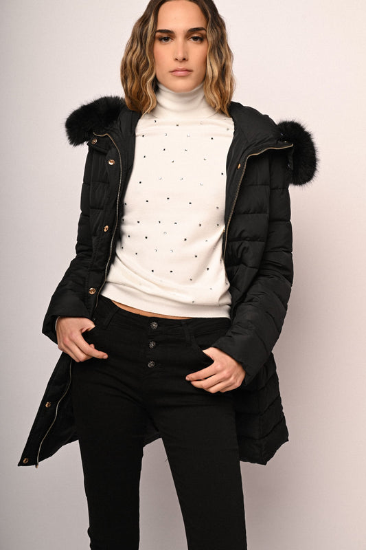 Jeans skinny con bottoni gioiello