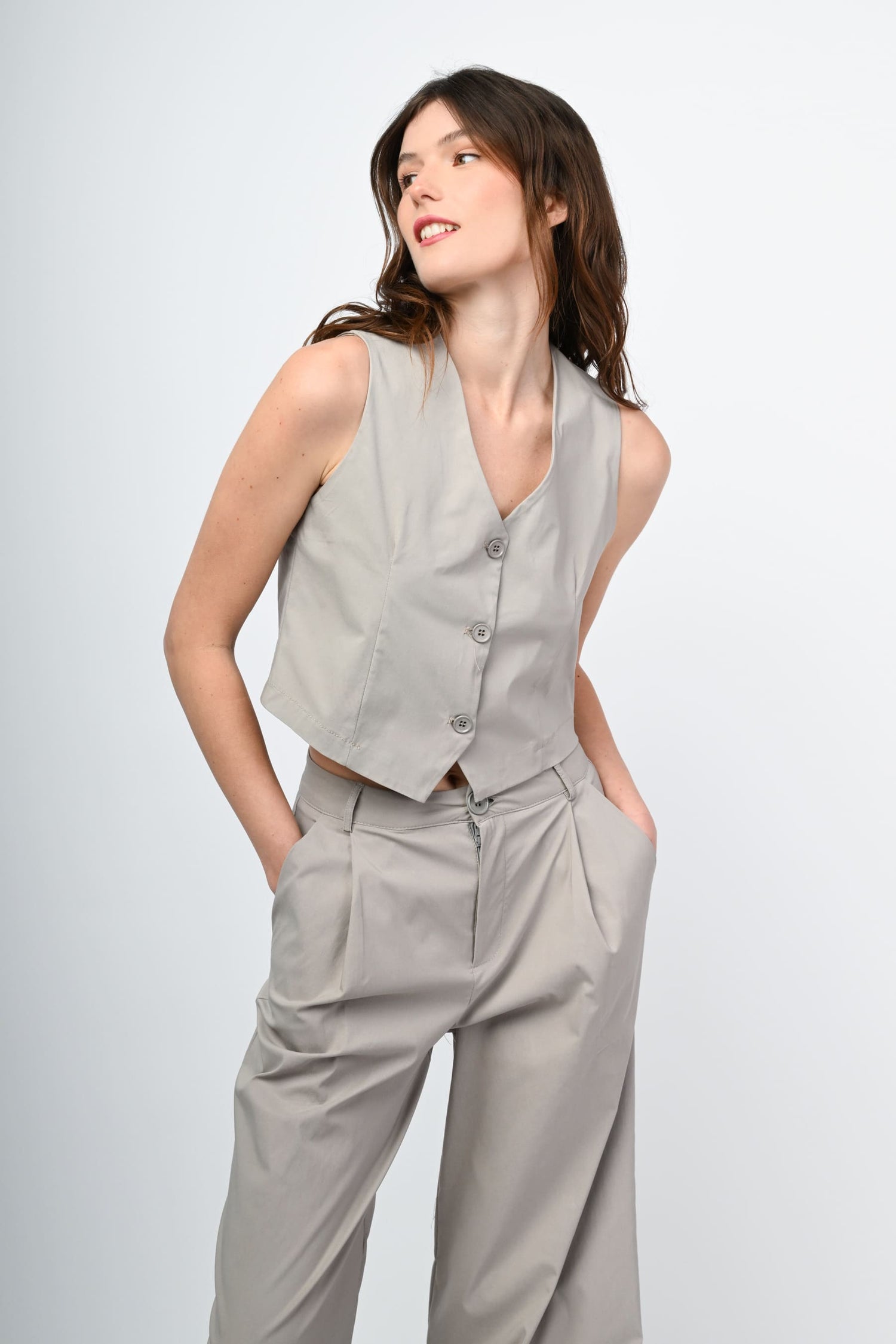 GI277T250BE-24_2_1_d044b8ef-0d55-407f-b74d-3dc977a9f7e9