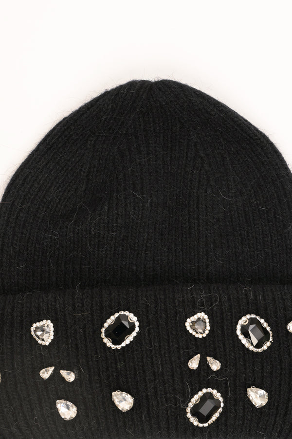 Cappello con applicazioni gioiello nero