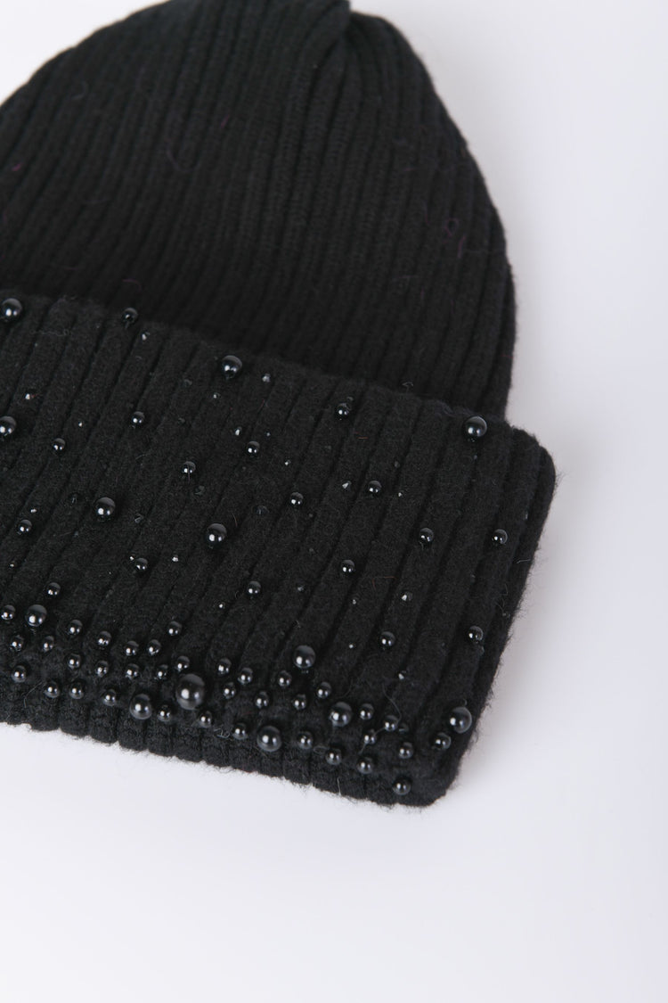 Berretto in maglia con perline