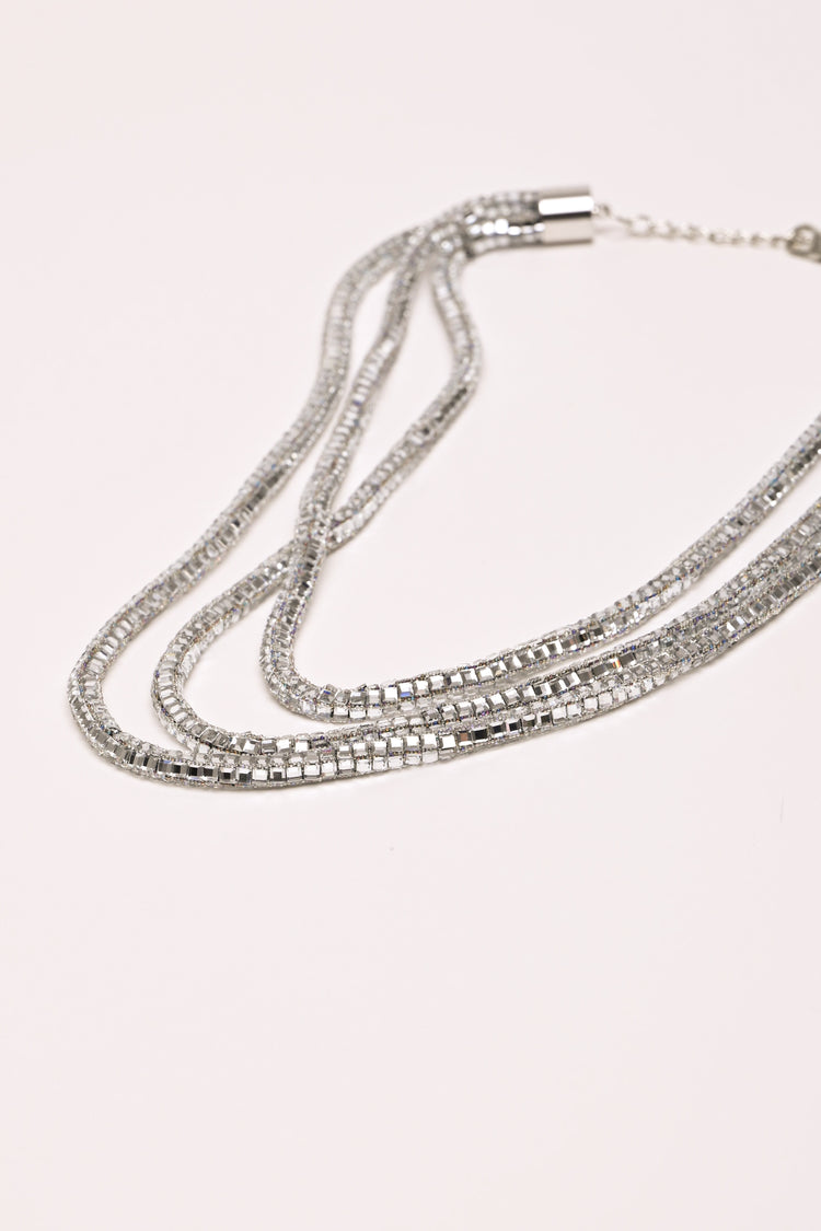Collana a tre fili con strass