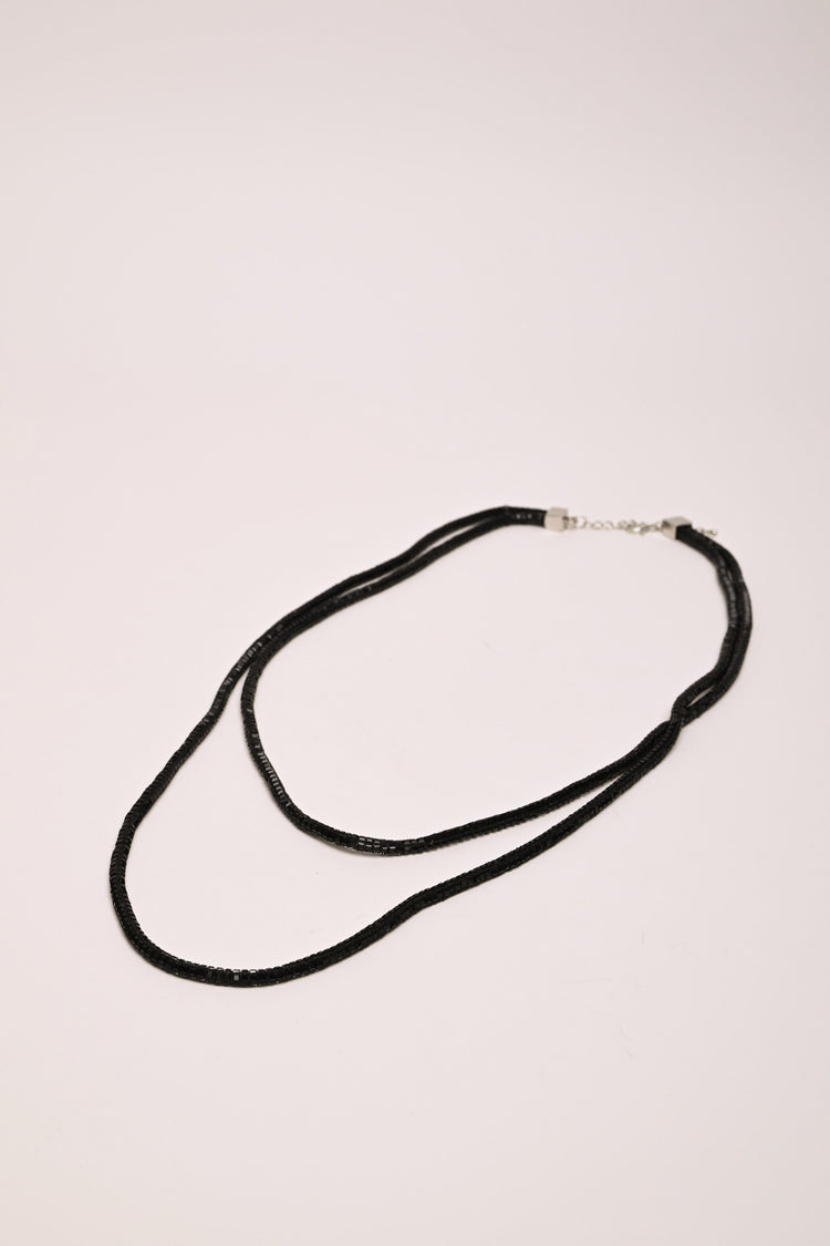 Collana lunga a doppio filo