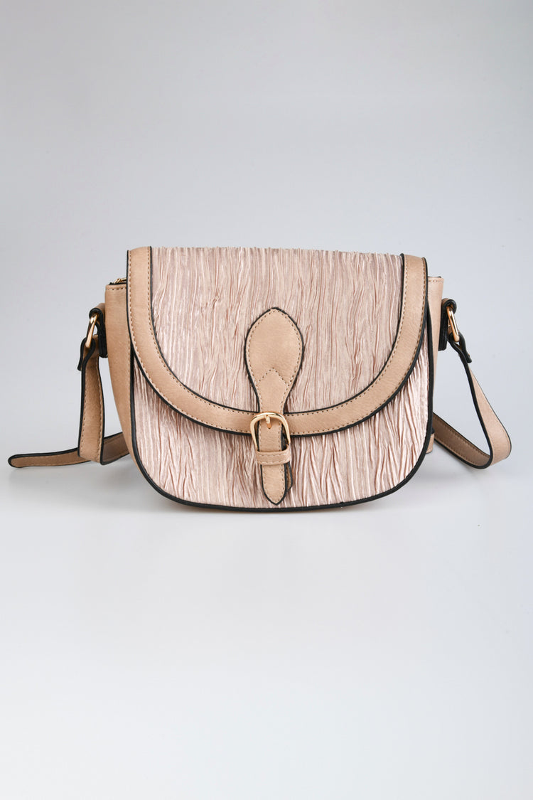 Borsa tracolla goffrata con fibbia