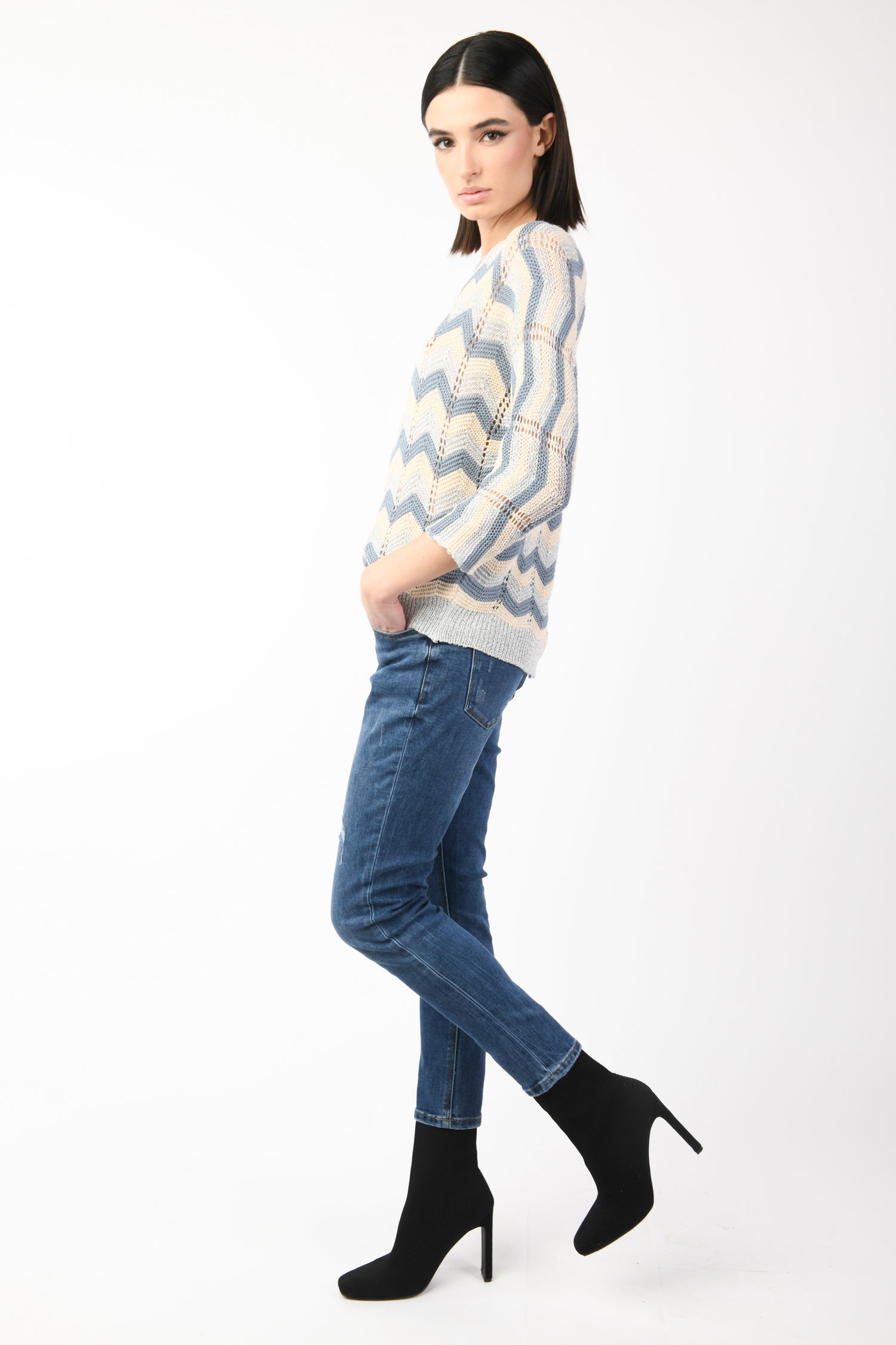 JJSW22007CNJE-23_1_1_c3e10d17-f4ac-470c-ad3d-f4aa4bc72354