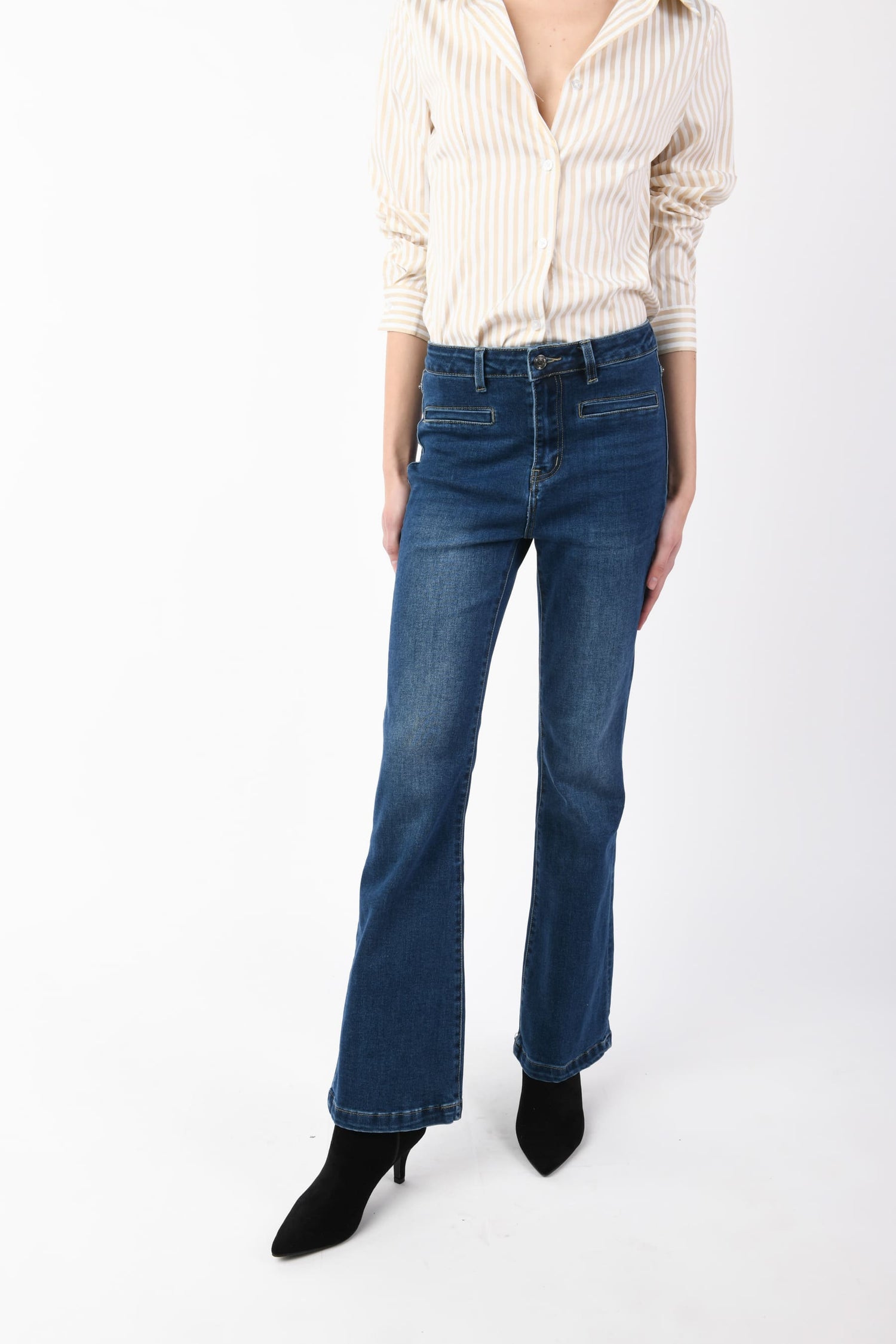 JJYS003JE-23_4_4_c9ffc743-3f26-4030-aa0f-549c92fb5c5e