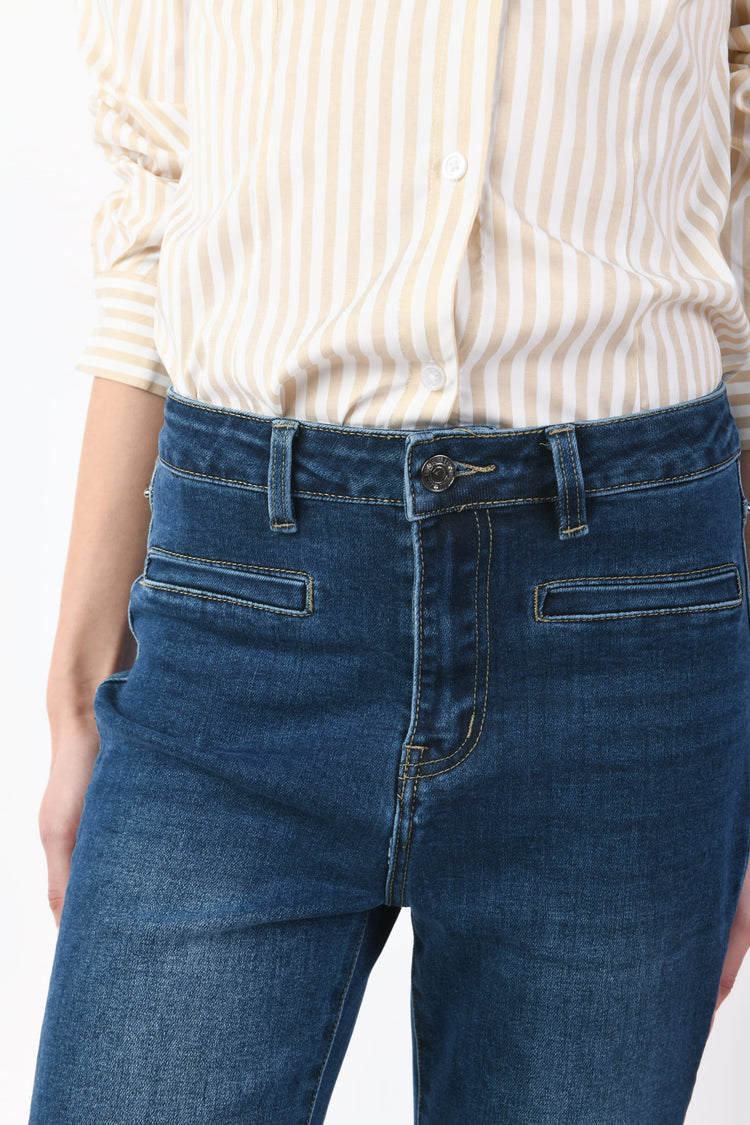 Jeans a gamba svasata