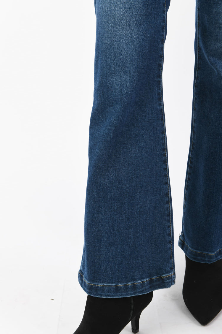 Jeans a gamba svasata