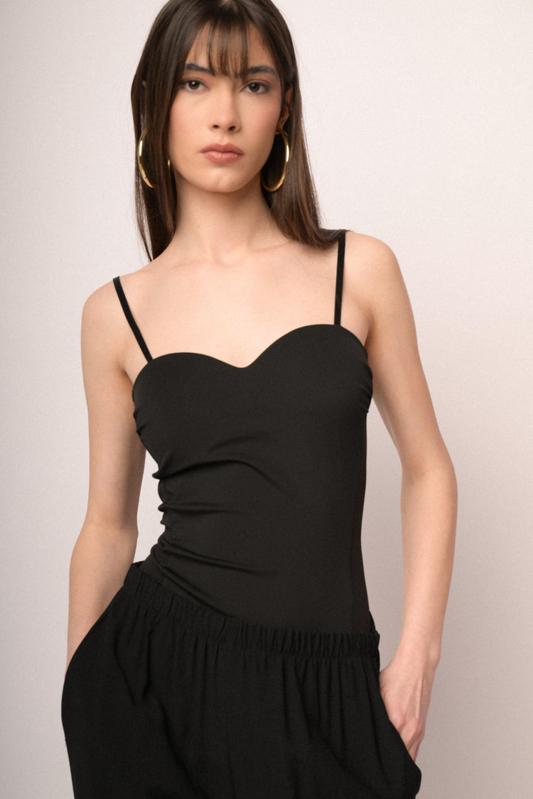 Top a bustier con scollo a cuore nero