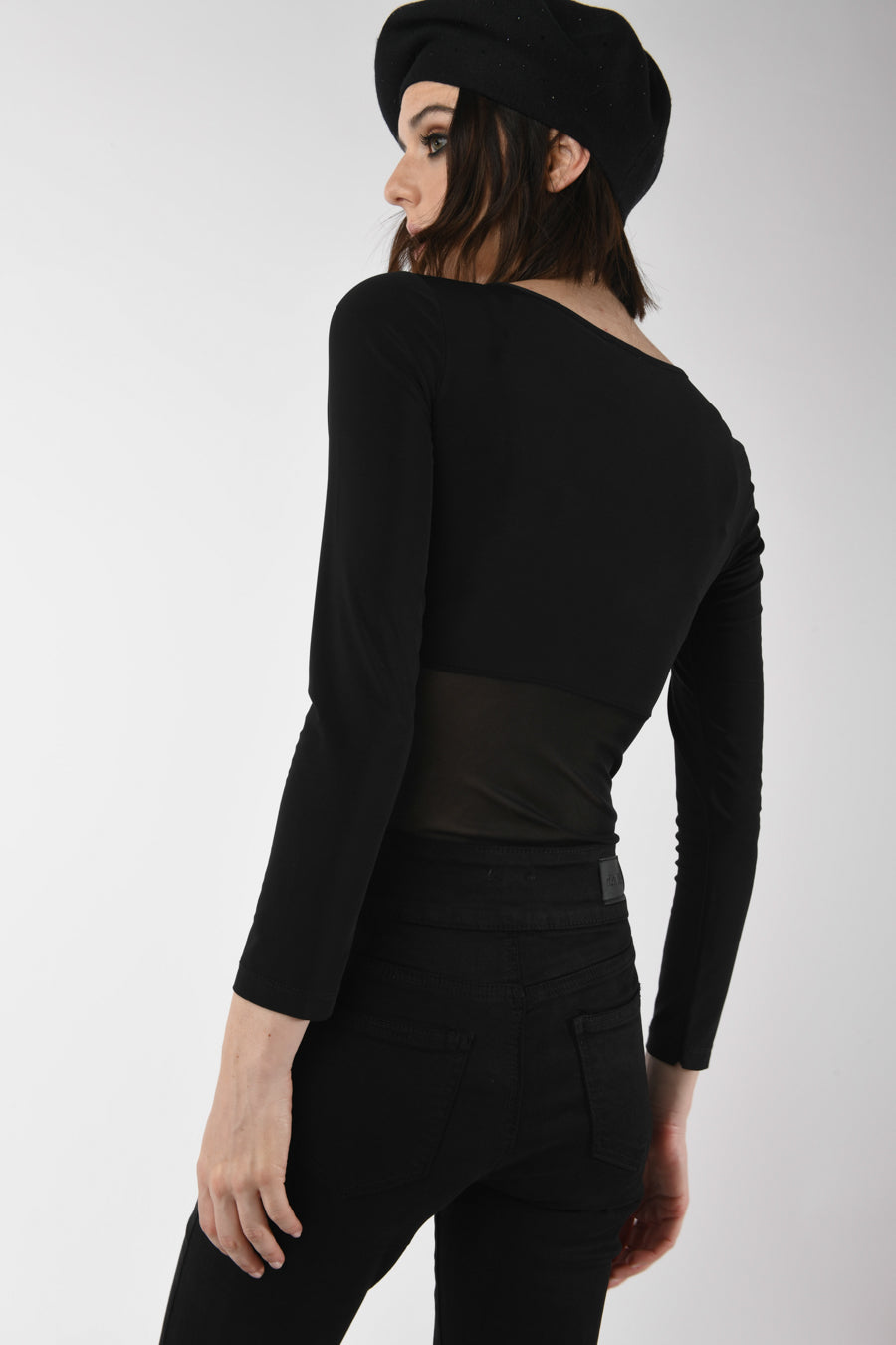 K8181124D3NE-23_3_3_fd7f66f3-a417-49af-a46b-e94afd111979