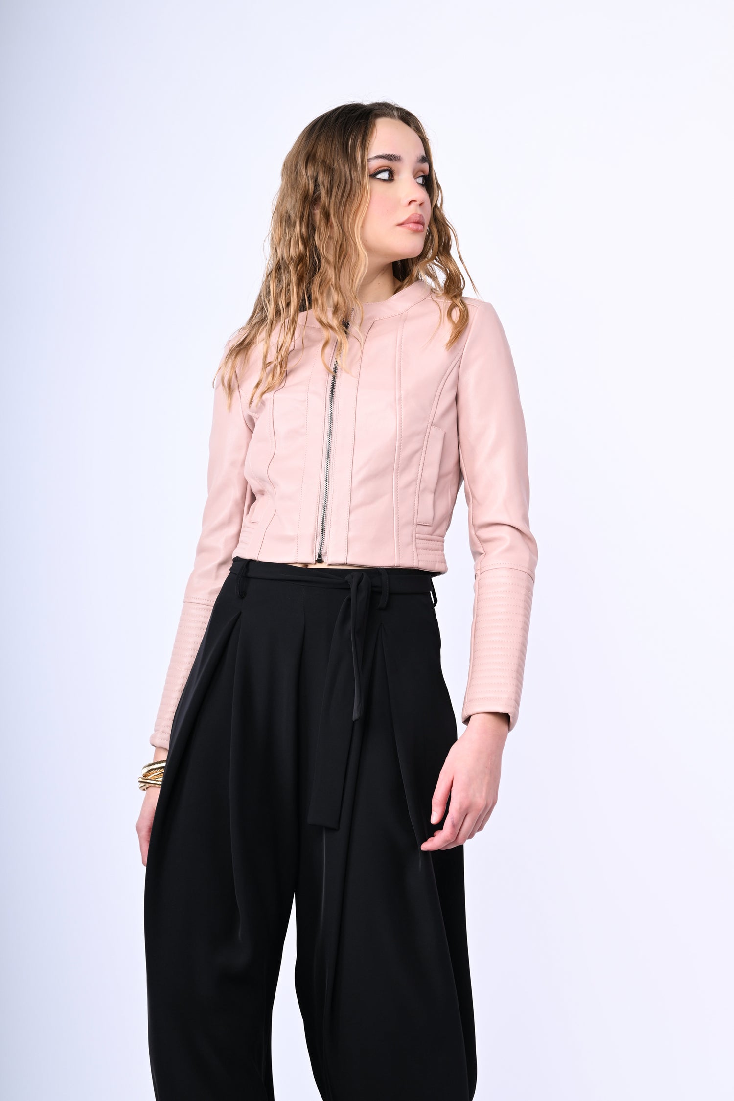 KF12218RS-23_7_7_7d69b774-046c-4434-8ab4-b859997f0a90