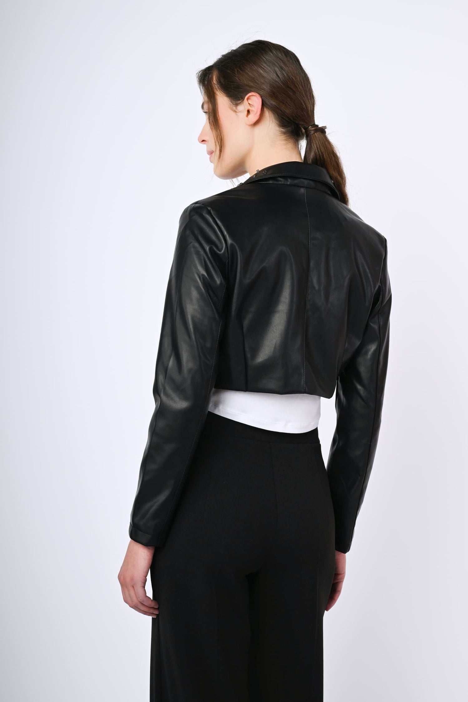 KF12630NE-23_4_4_9e8d9e7e-042e-48d3-8671-79b65d564535