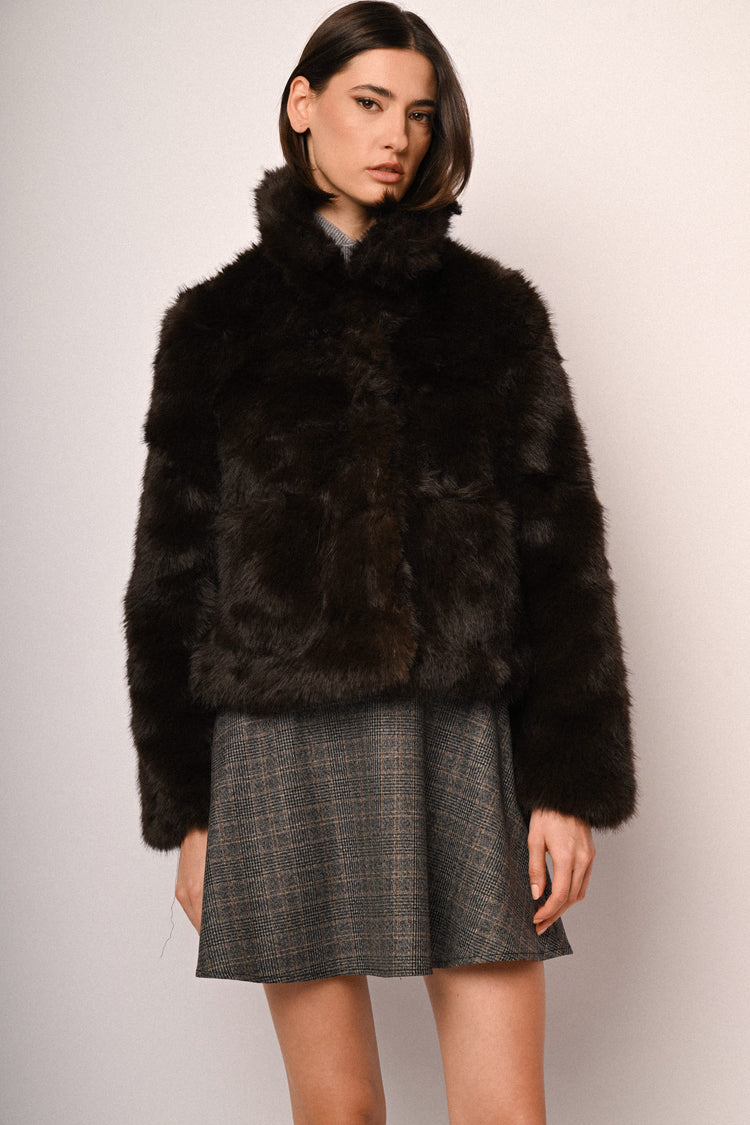 Giacca corta in faux fur