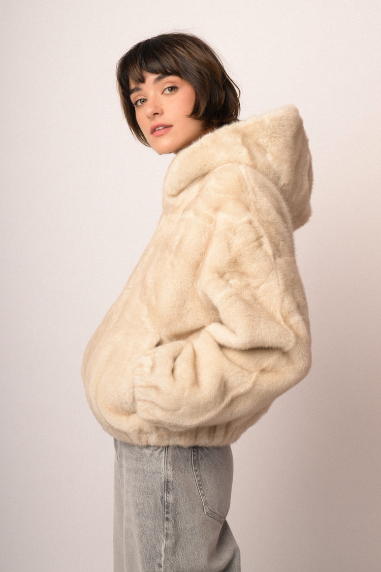 Giacca pelosa casual con zip e cappuccio
