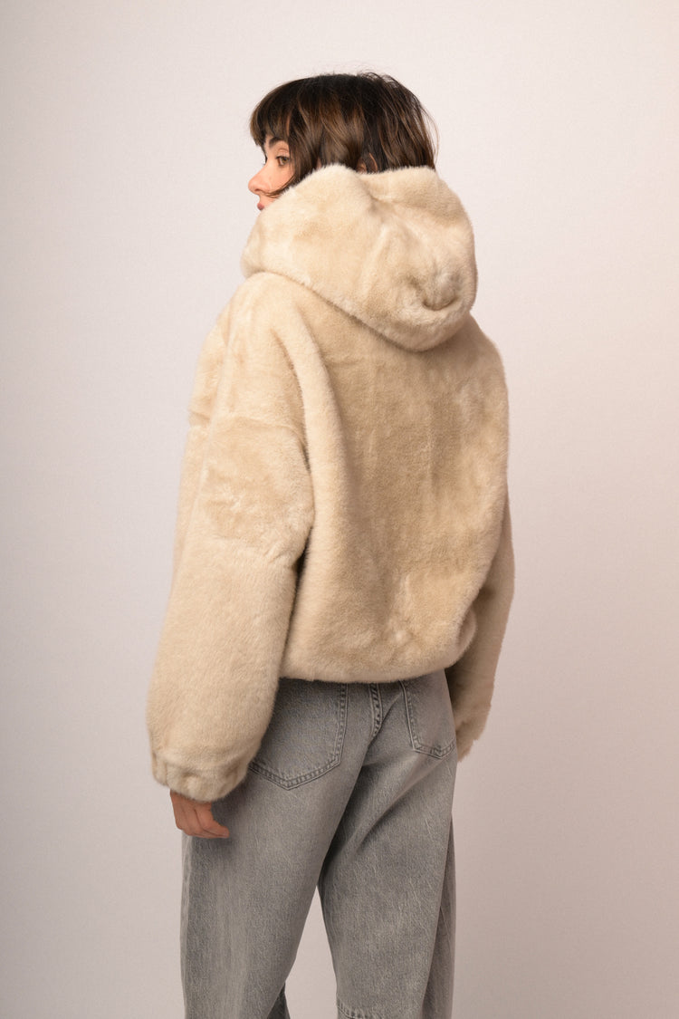 Giacca pelosa casual con zip e cappuccio