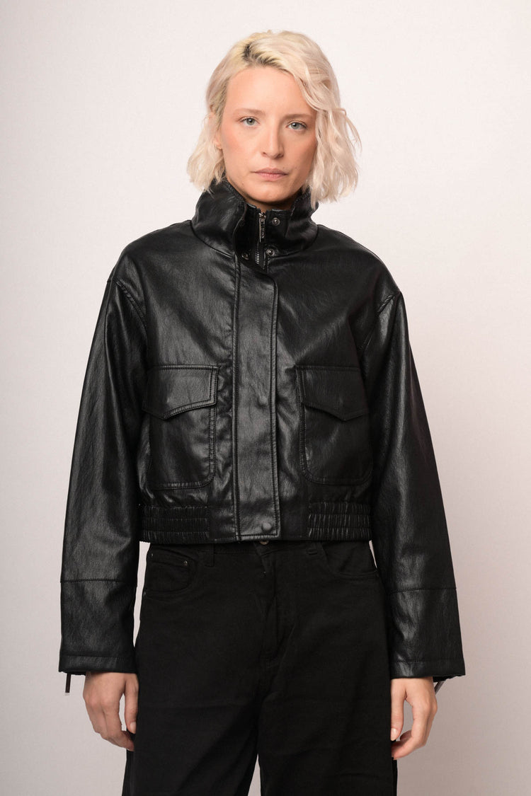 Bomber nero in similpelle