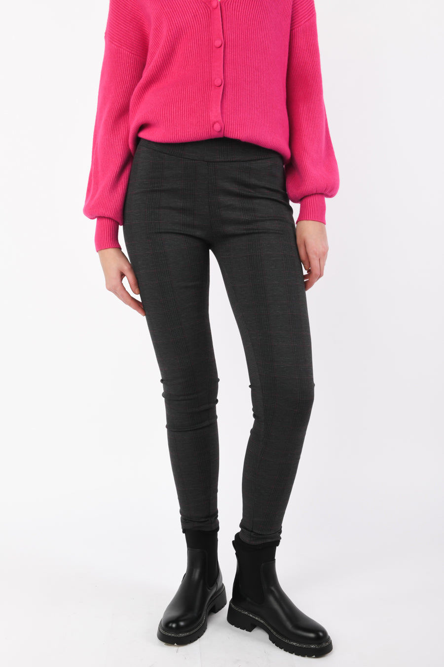 LI80892931FABX-24_5_5_604154a9-375e-4d73-b051-511cd31cebbc