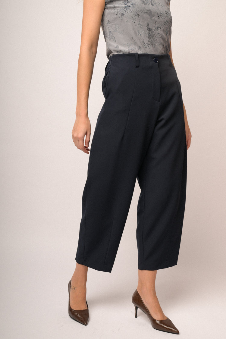 Pantaloni carrot