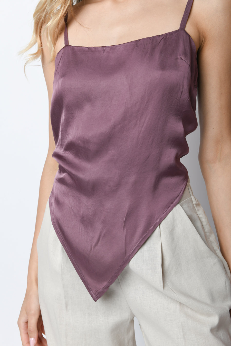 LO1981VI-23_5_5_bfa3c31e-7cb5-4161-a703-fccc9160ead1