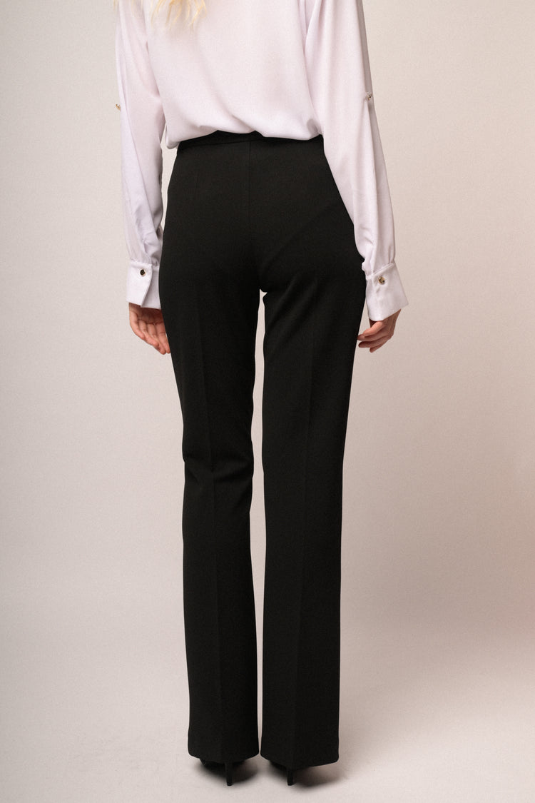 Pantaloni zampa