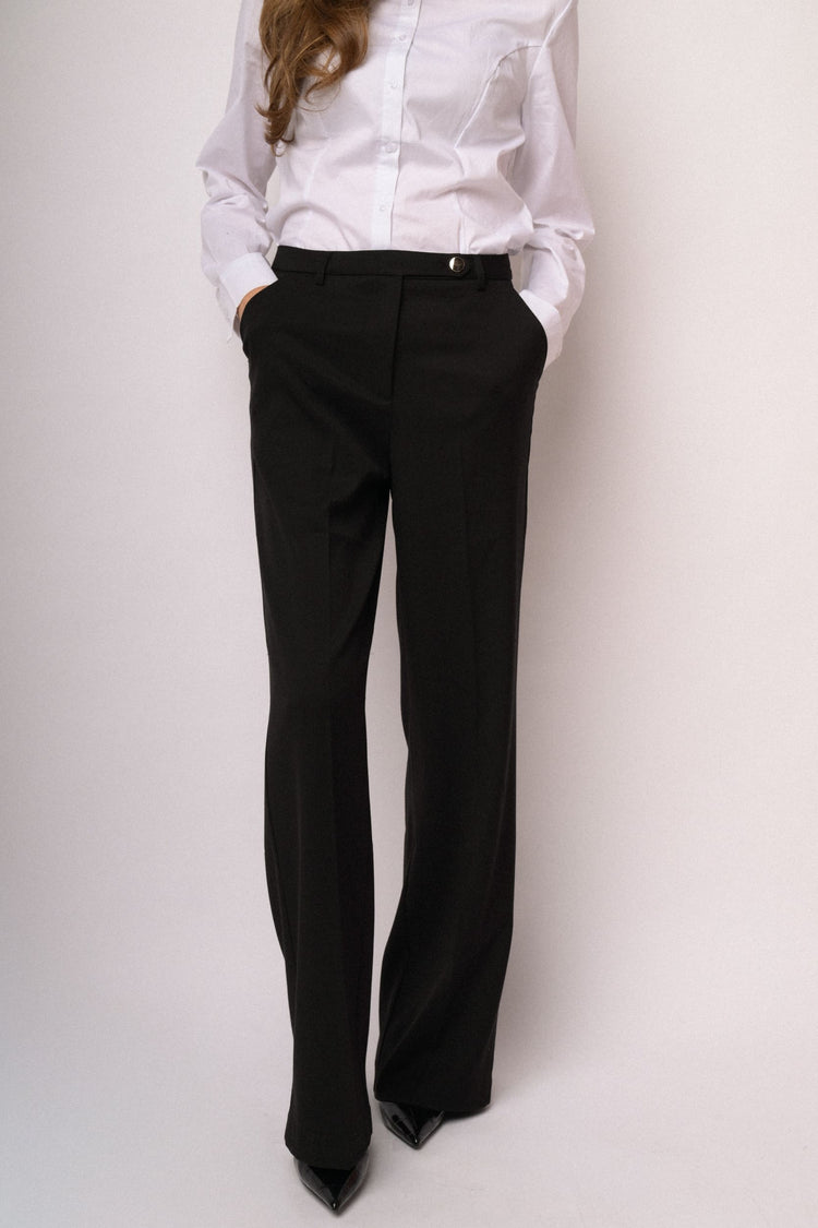 Pantaloni neri dritti con linguetta