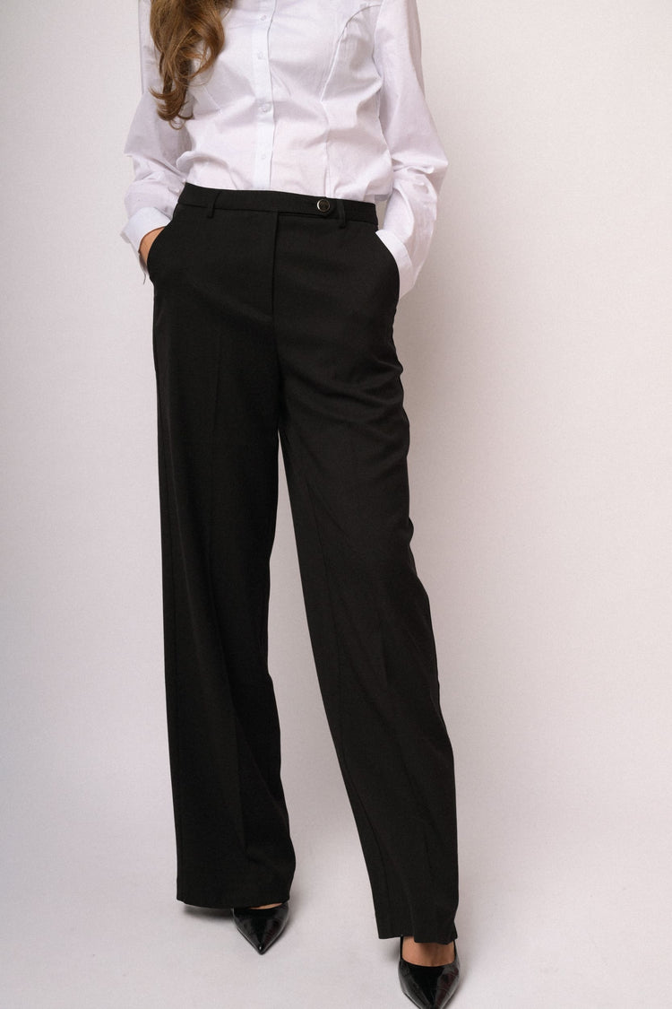 Pantaloni neri dritti con linguetta