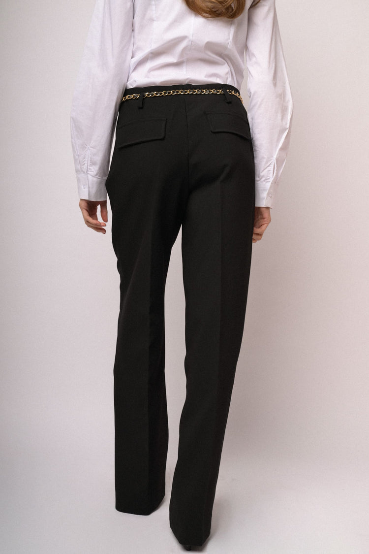 Pantaloni palazzo neri con cintura intrecciata