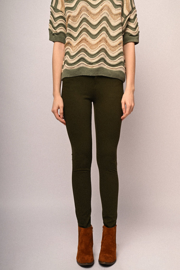 Pantaloni slim-fit in drill