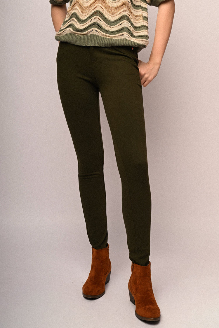 Pantaloni slim-fit in drill