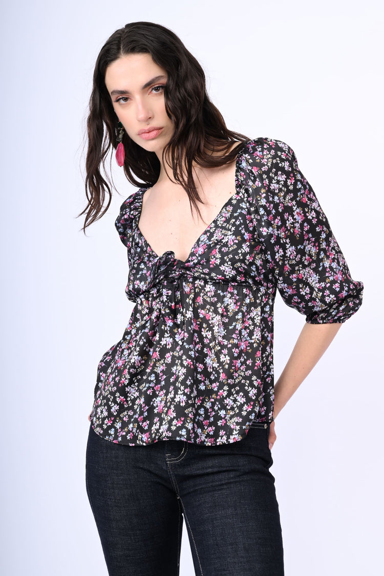 Blusa a stampa floreale con fiocco