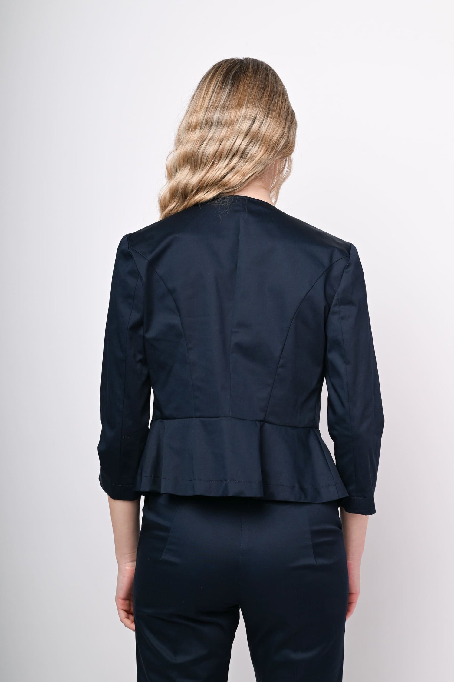 M14BL-24_4_4_785cc635-b07f-4c30-8b27-b17412601bdc