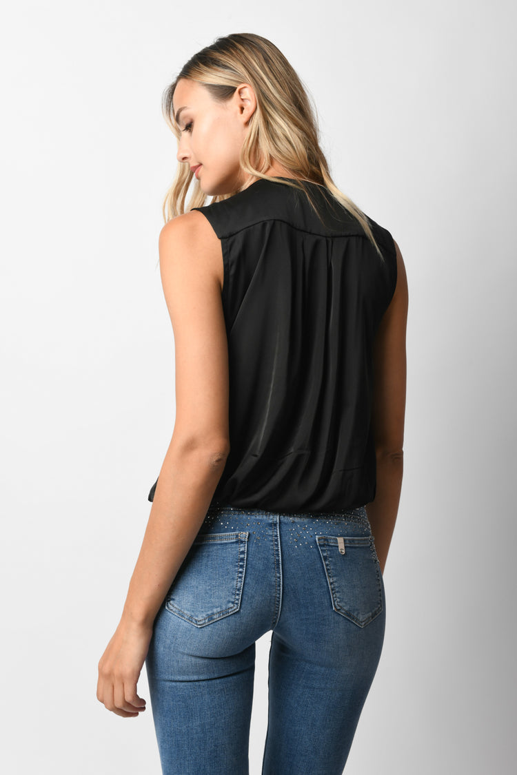 Top con scollo incrociato