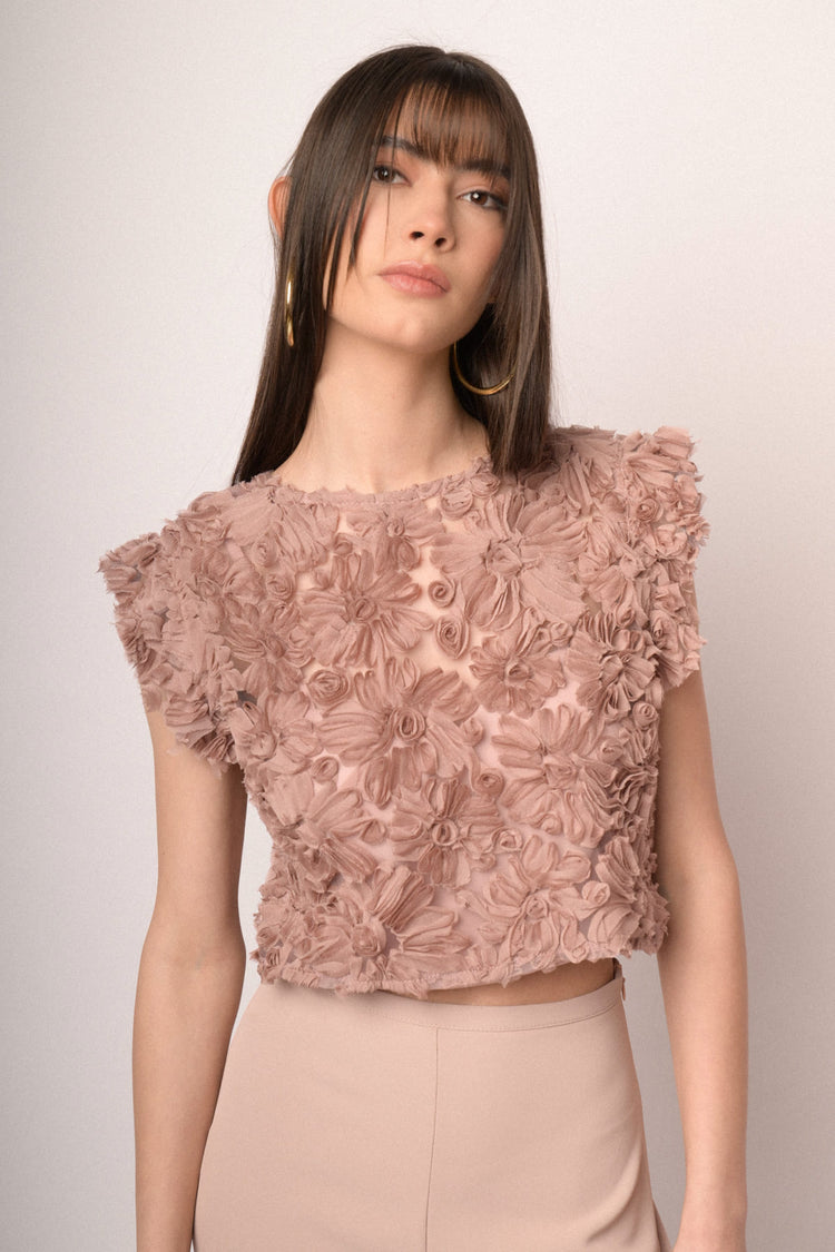 Top crop in pizzo floreale rosa cipria