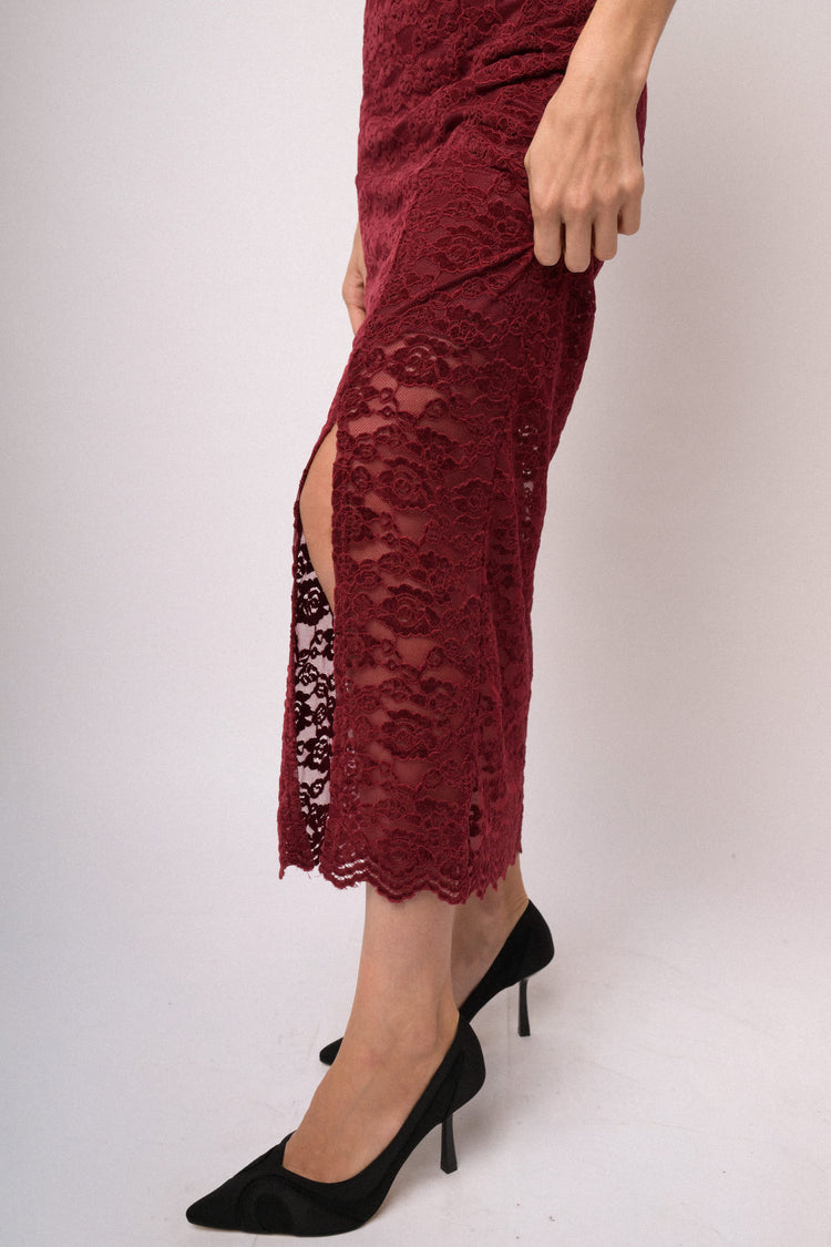Abito midi in pizzo cinigliato bordeaux